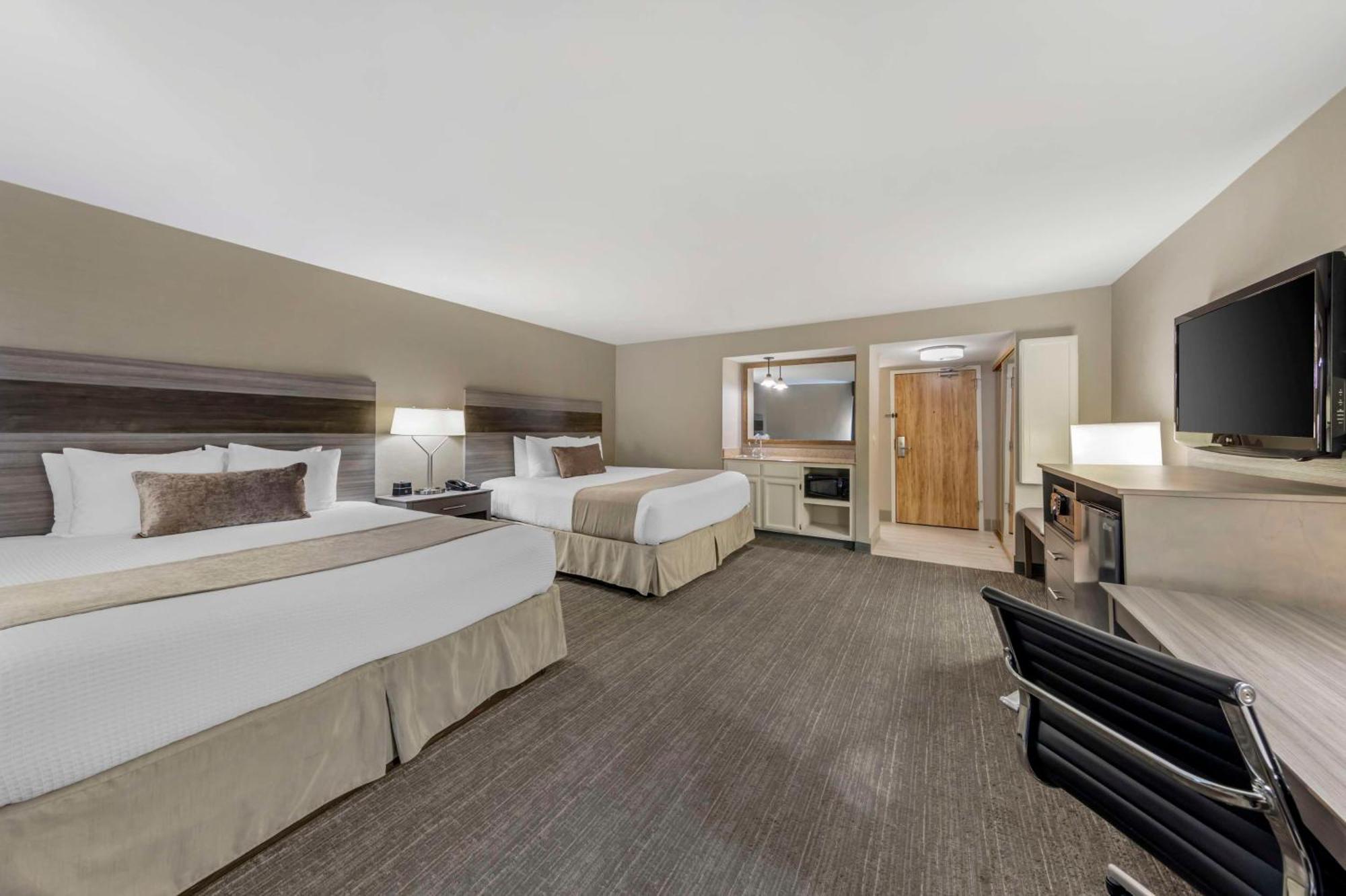 Best Western Plus Executive Inn Роуланд Хайтс Екстериор снимка