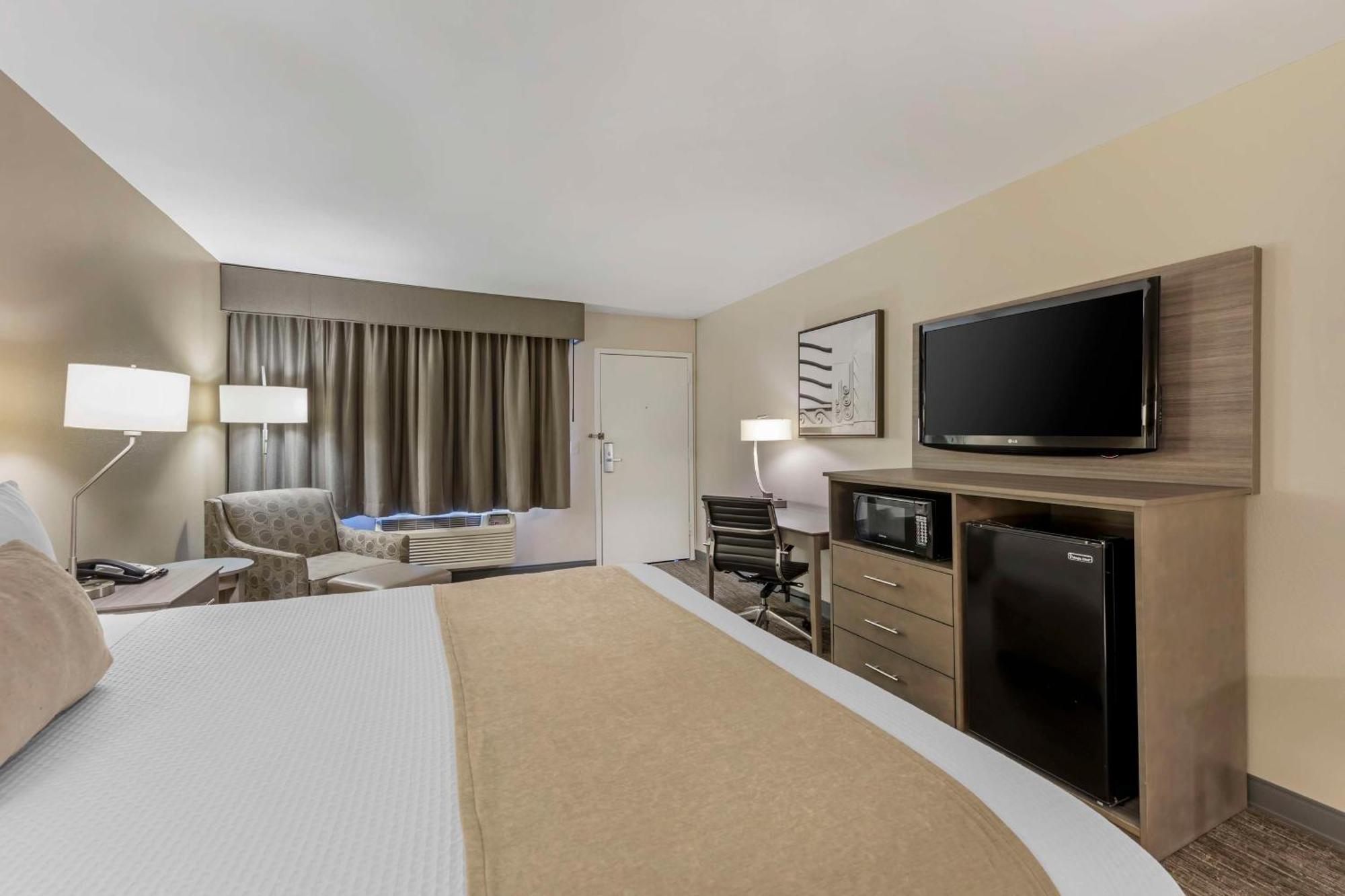 Best Western Plus Executive Inn Роуланд Хайтс Екстериор снимка