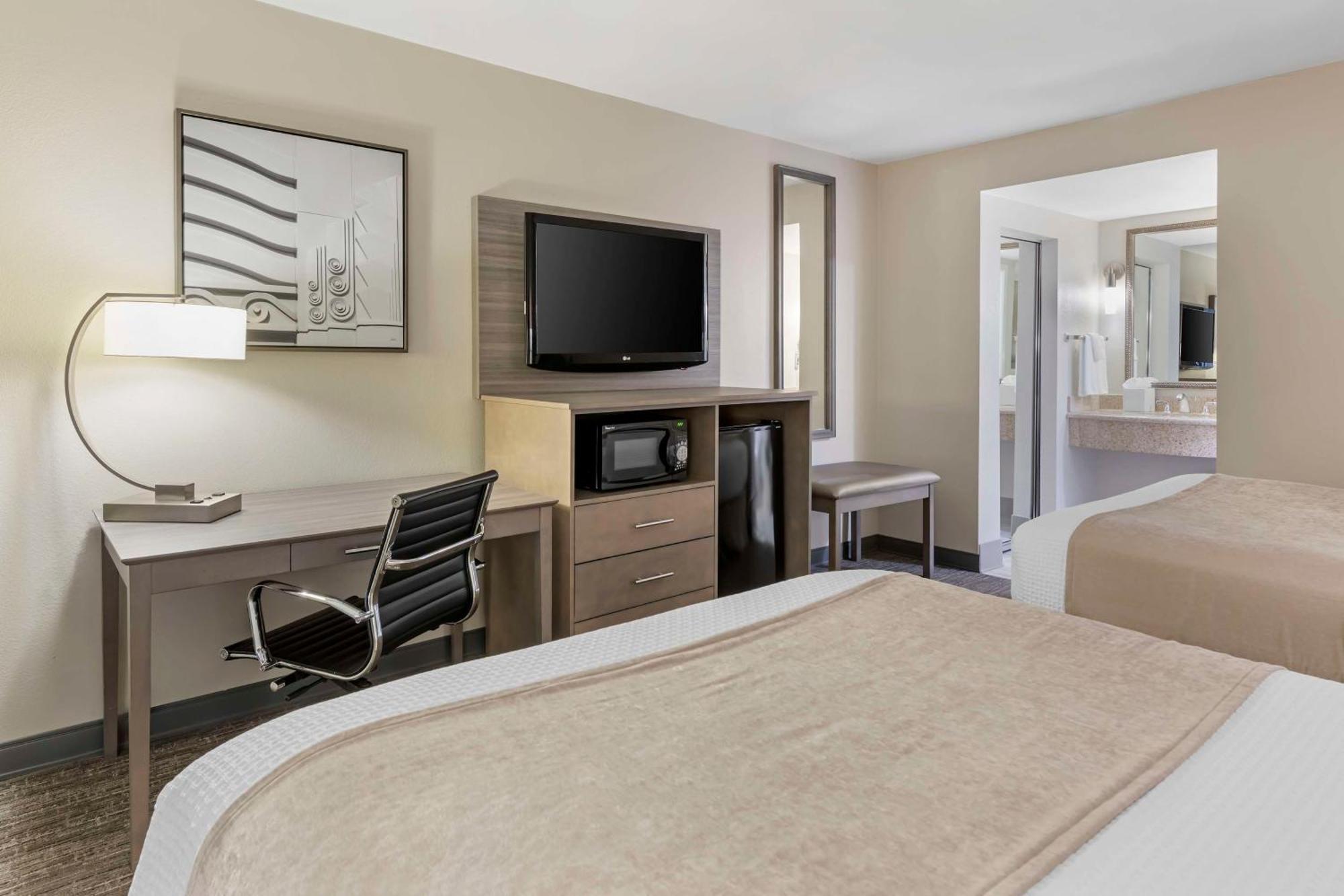 Best Western Plus Executive Inn Роуланд Хайтс Екстериор снимка